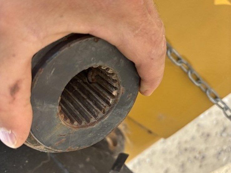 dynamic-wolverine-pull-type-ditcher-image-14