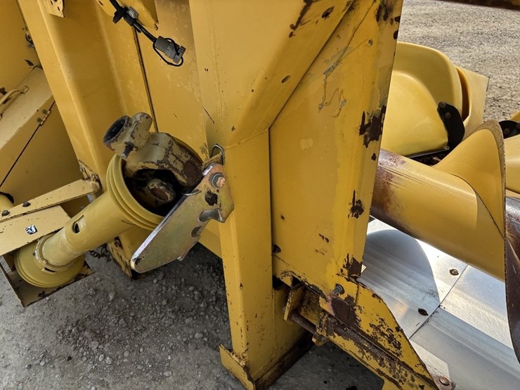 new-holland-996-image-23