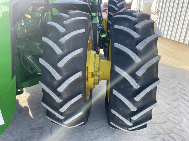 john-deere-8r-370-image-50