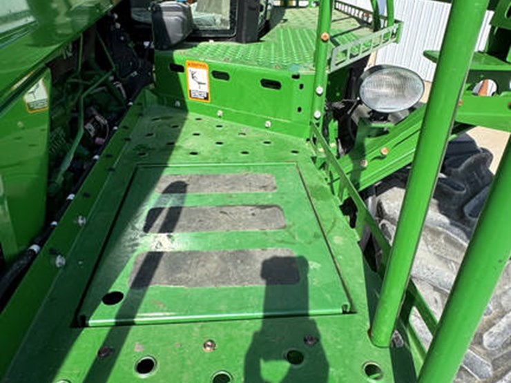 2018-john-deere-r4038-image-54
