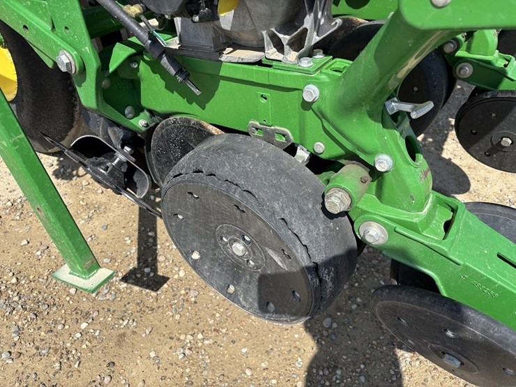 john-deere-1785-image-19