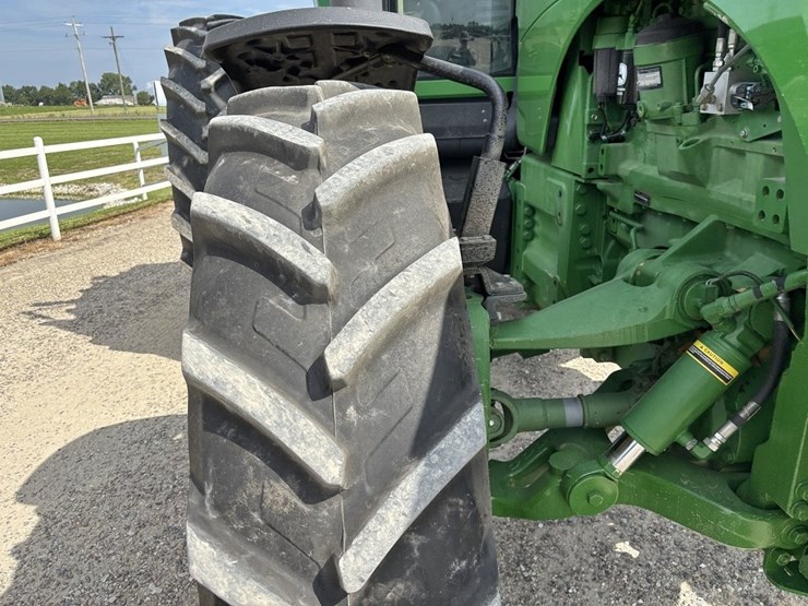 john-deere-8430-image-10