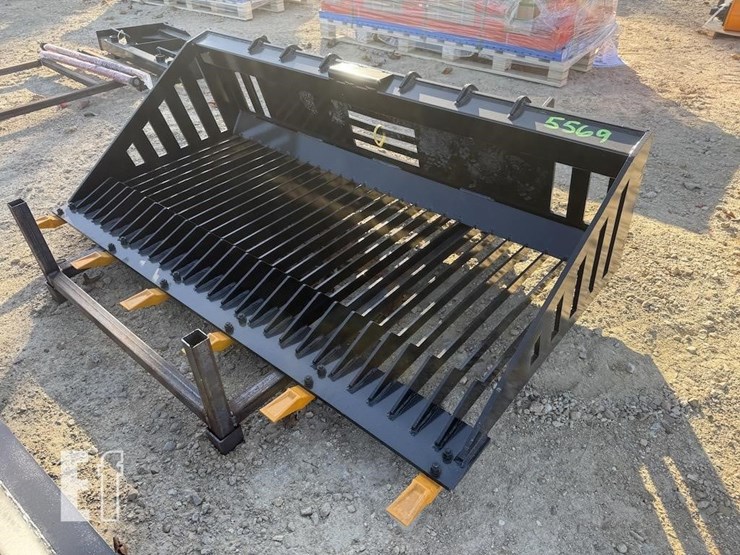 skid-steer-rock-bucket-image-1