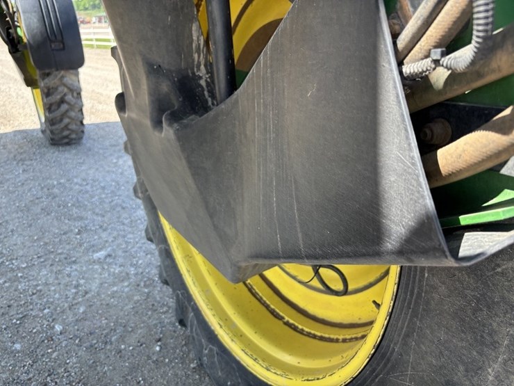 john-deere-4720-image-24