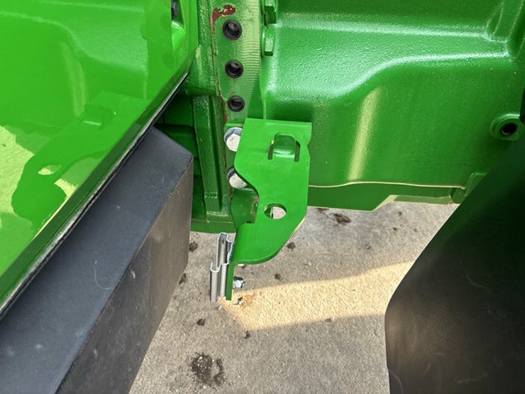 john-deere-8r-370-image-16