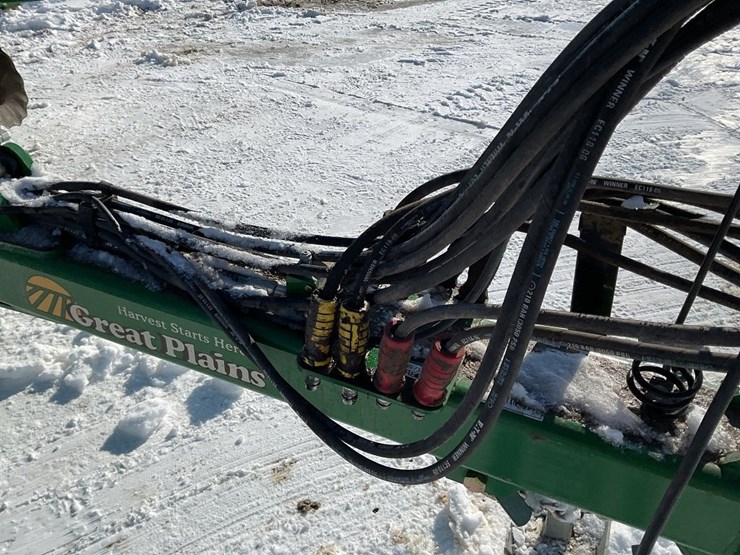 great-plains-h1100-25’-terramax-image-9