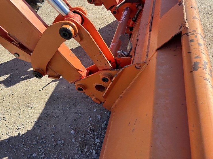 kubota-m135gx-image-10