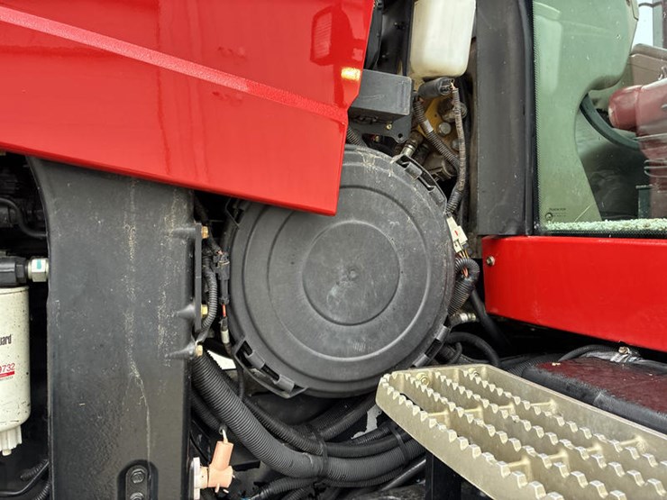 case-ih-magnum-245-image-69