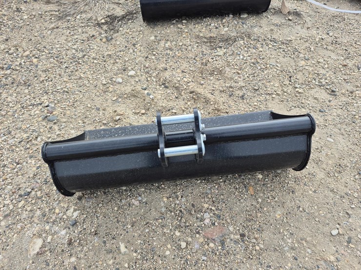 2025-ir-mini-excavator-bucket-(3)-image-4