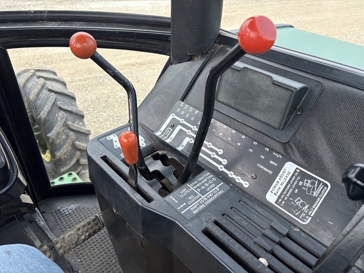 john-deere-4640-image-41