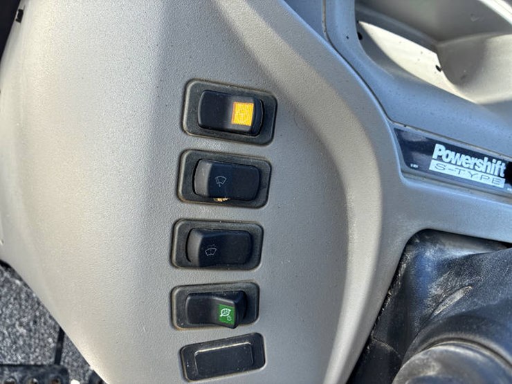 2019-case-580sn-image-78