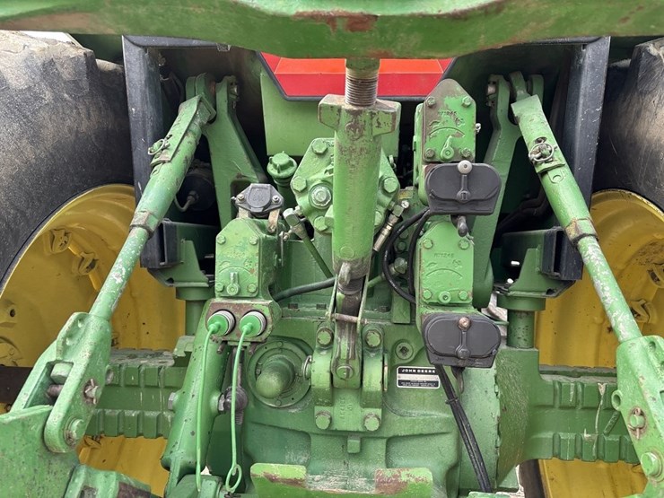 john-deere-4640-image-22