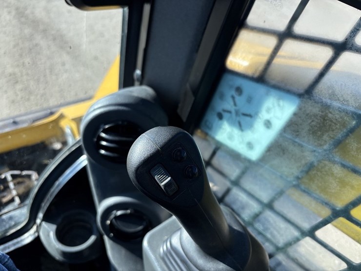 caterpillar-259d3-image-47