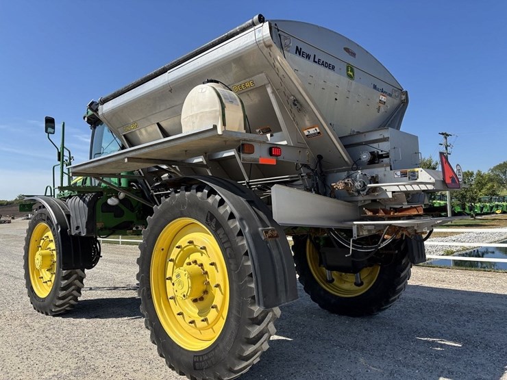 john-deere-r4045-image-3