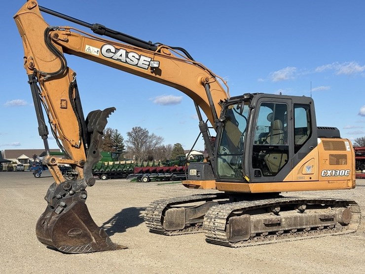 2014-case-cx130-image-1
