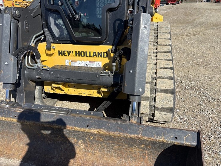 new-holland-c362-image-26