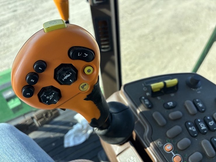 2003-john-deere-2-image-56