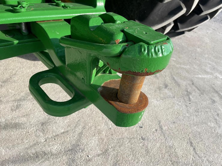 john-deere-8r-370-image-32