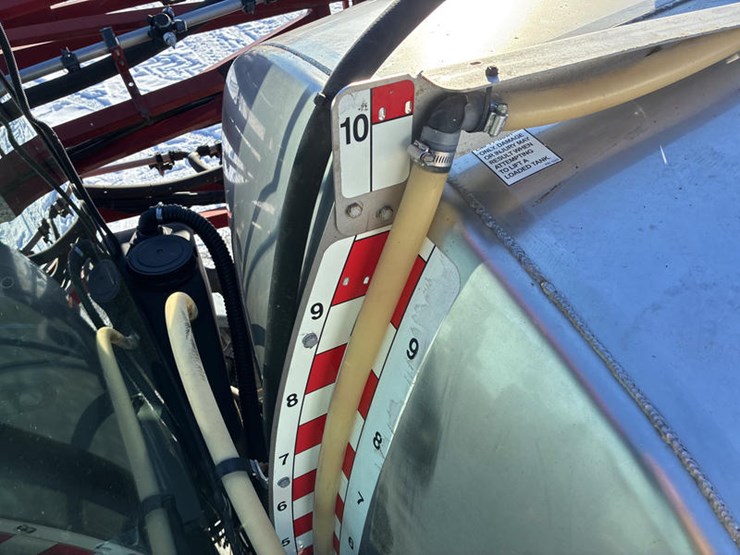 case-ih-patriot-3340-image-74