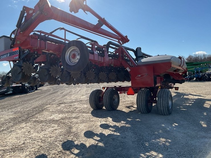 case-ih-1200-image-5