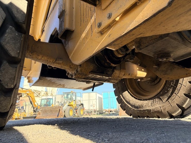 caterpillar-924g-image-10