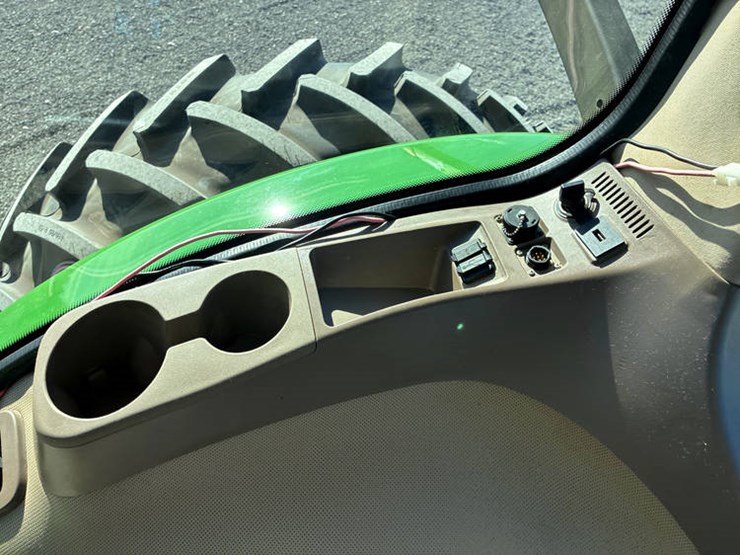 john-deere-8295r-image-81
