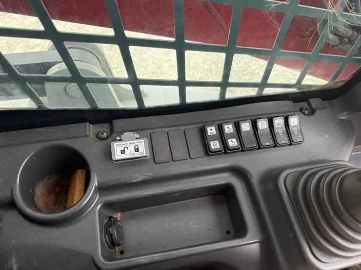 takeuchi-tl12v2-image-9