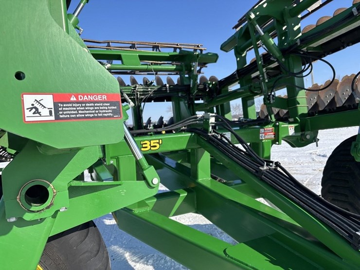 2024-john-deere-2680h-image-14