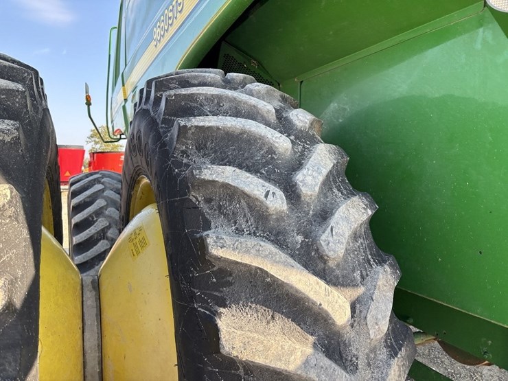 2003-john-deere-2-image-15