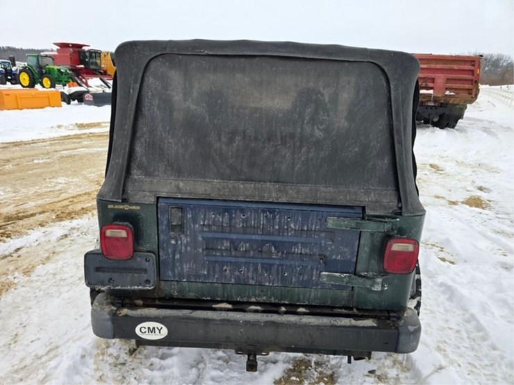 jeep-wrangler-sport-image-4