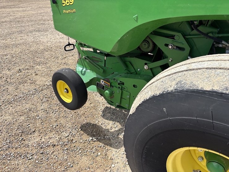 john-deere-569-premium-image-22