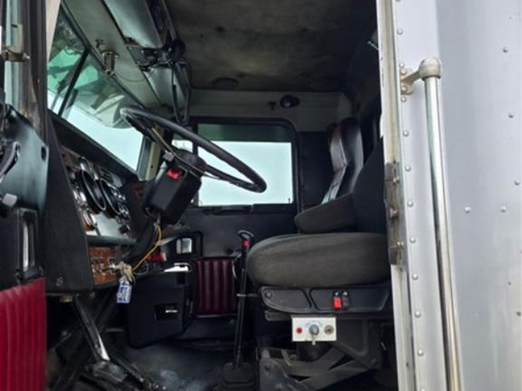 kenworth-t800-image-22