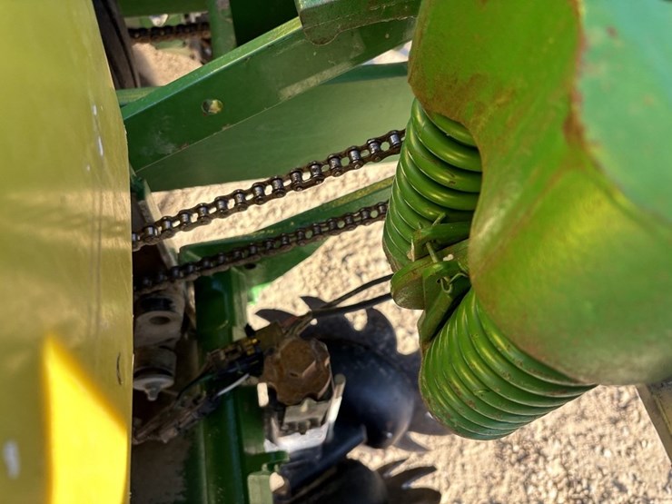 1997-john-deere-1770-image-15