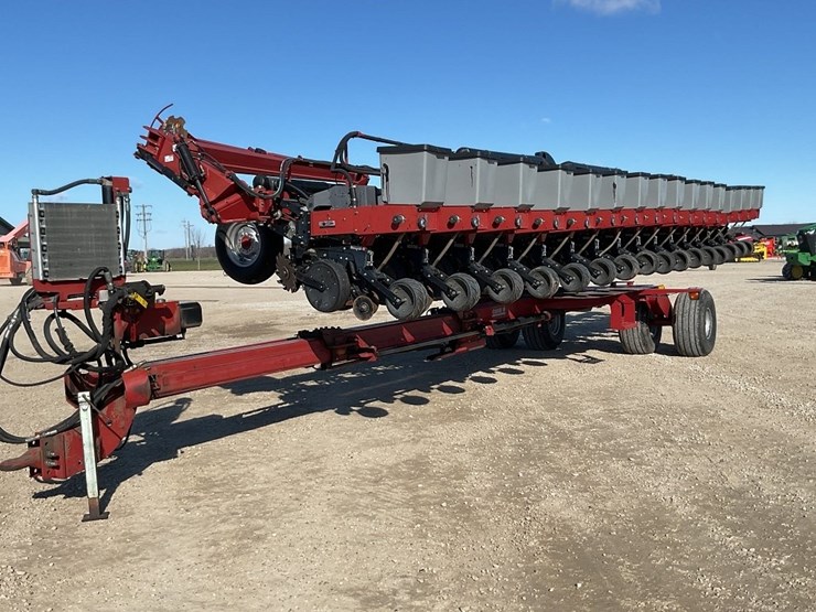 case-ih-1200-image-1