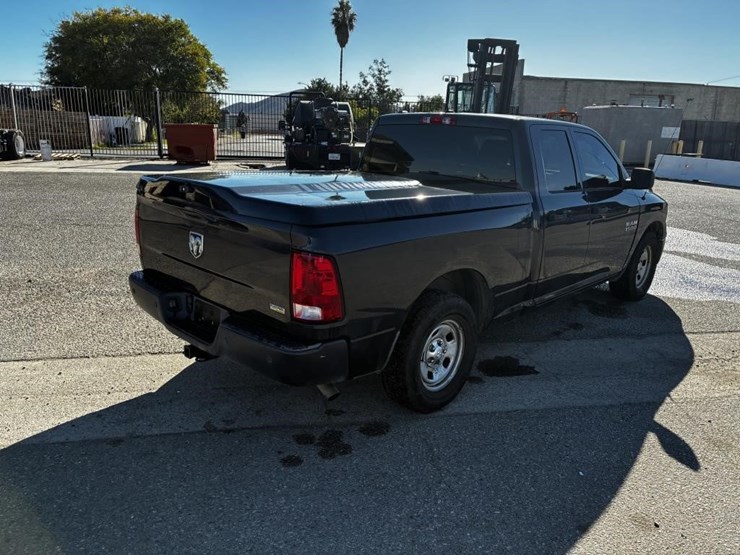 2015-dodge-ram-1500-image-3