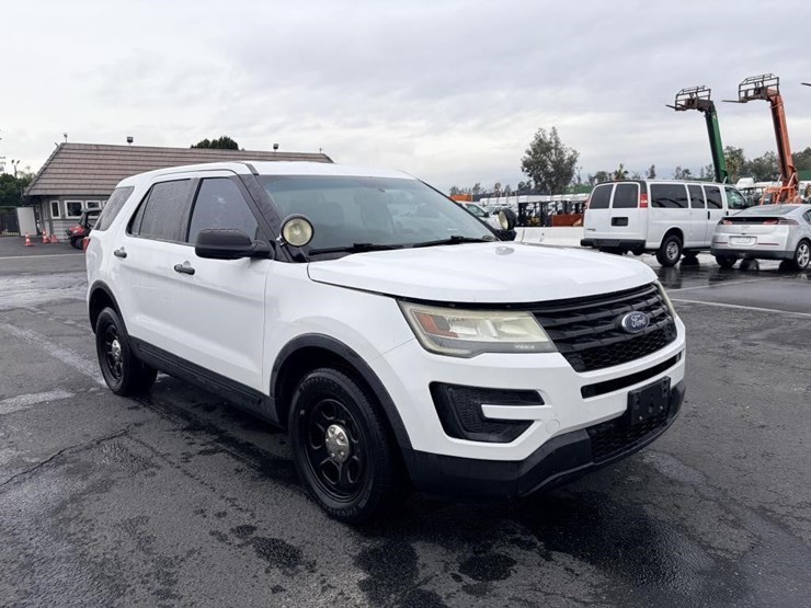 ford-explorer-image-2