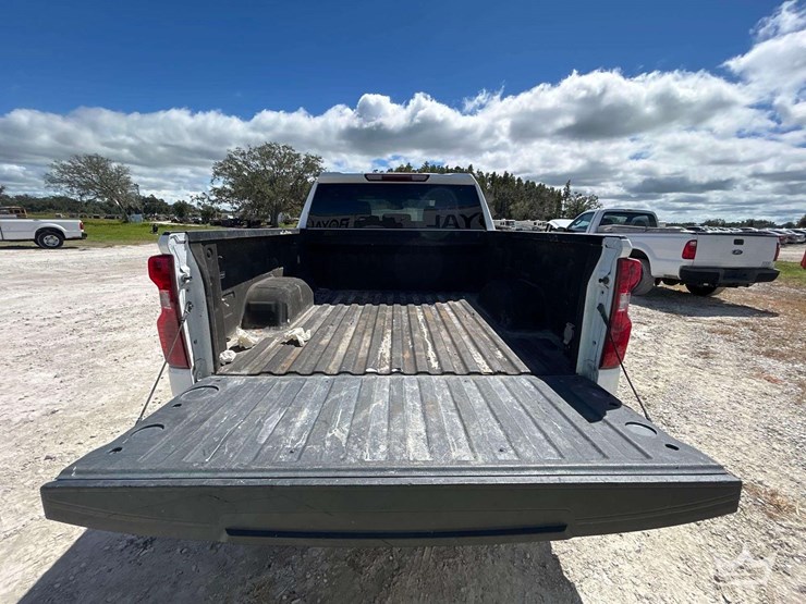 2022-chevrolet-silverado-1500-image-20