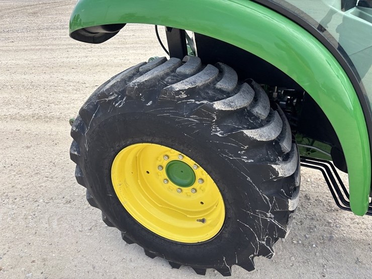 john-deere-3039r-image-14