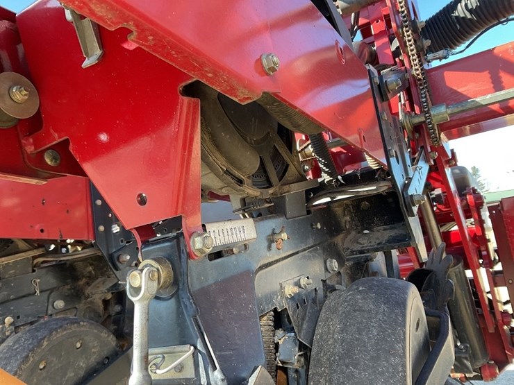 case-ih-1200-image-34