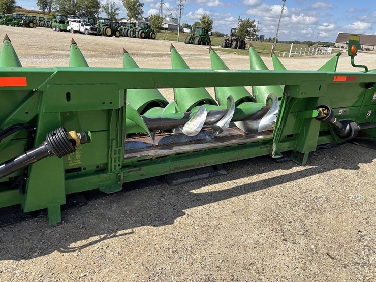 john-deere-608c-image-4