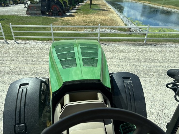 john-deere-7215r-image-45