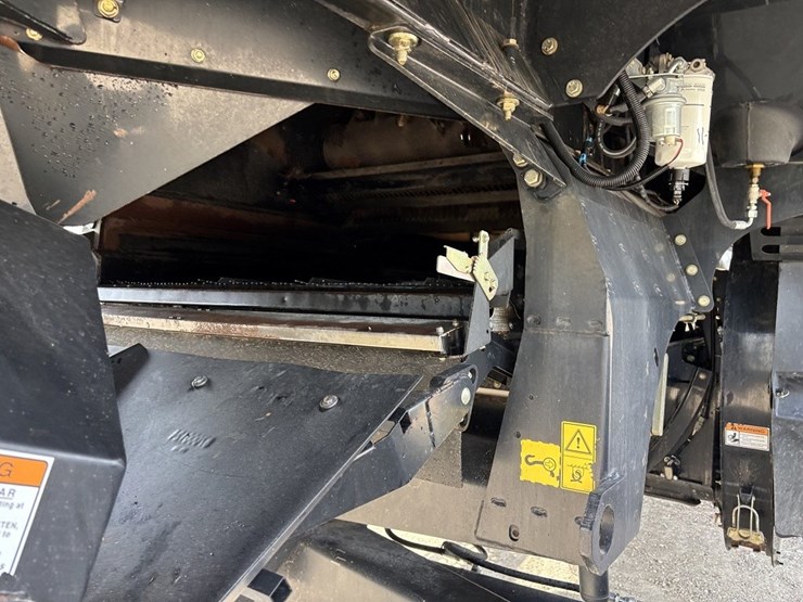 case-ih-7010-image-23