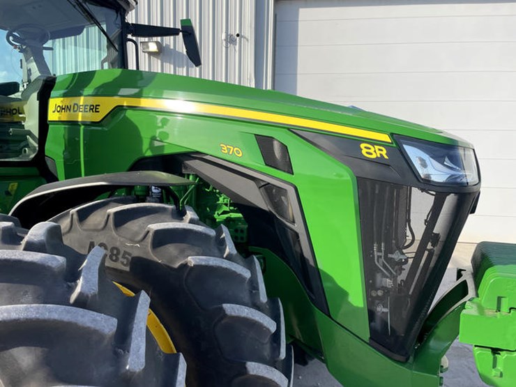 john-deere-8r-370-image-15
