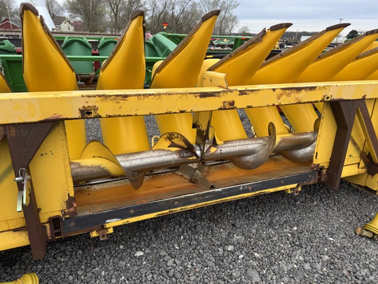 #111760-•-1999-nh-996c-#614214-image-7