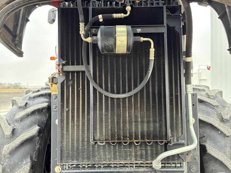 case-ih-magnum-245-image-66