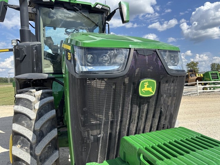 john-deere-8r-250-image-9