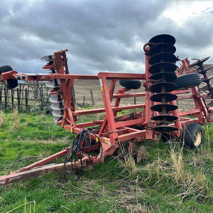 Sunflower 1331 Tandem Disc - Dixie, WA