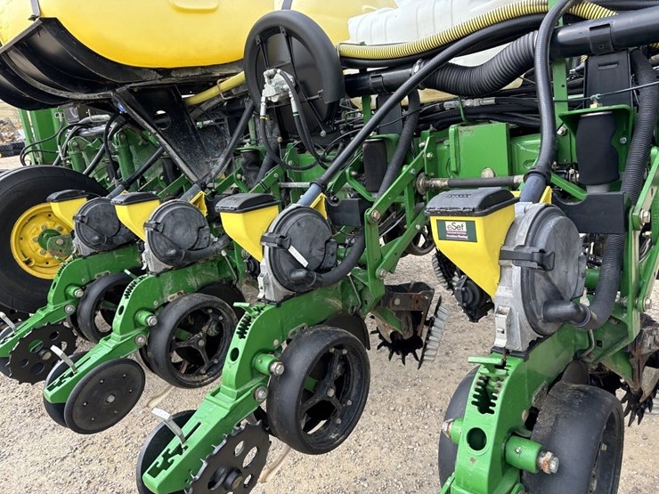 john-deere-1770nt-image-55