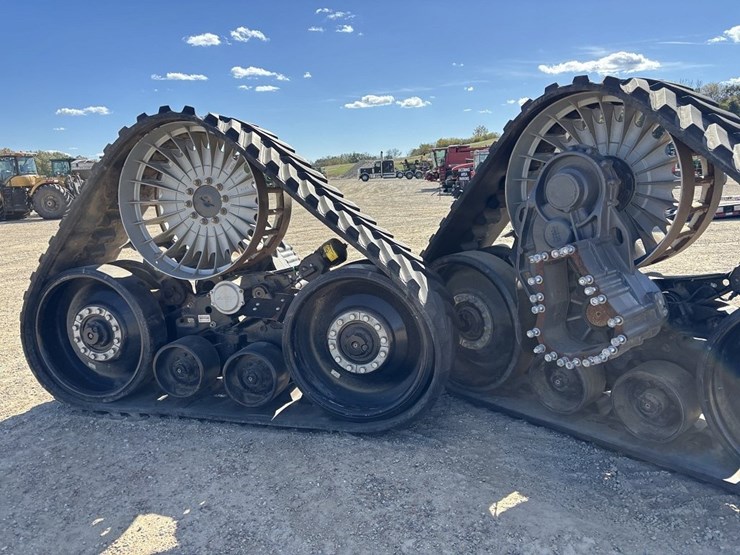 camso-agco-fendt-combine-tracks-image-4
