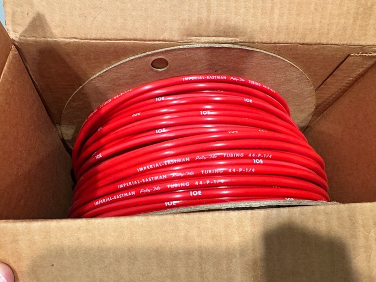 #5095-•-2-boxes-of-poly-flo-thermoplastic-1/4-in-tubing-image-1